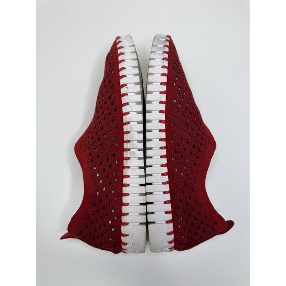Ilse Jacobsen Tulip Slip On Sneaker Womens EU 39 US 9 Red Textile Perforated - Picture 5 of 11